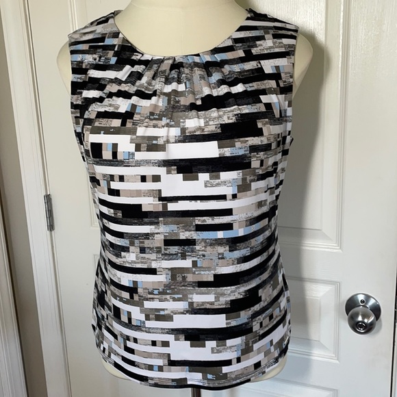 Calvin Klein Tops - Calvin Klein Dressy Sleeveless Top With a Gathered Neck XL